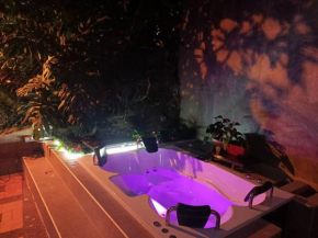 Apartamento campestre LOFT con jacuzzi en San Lucas, El Poblado